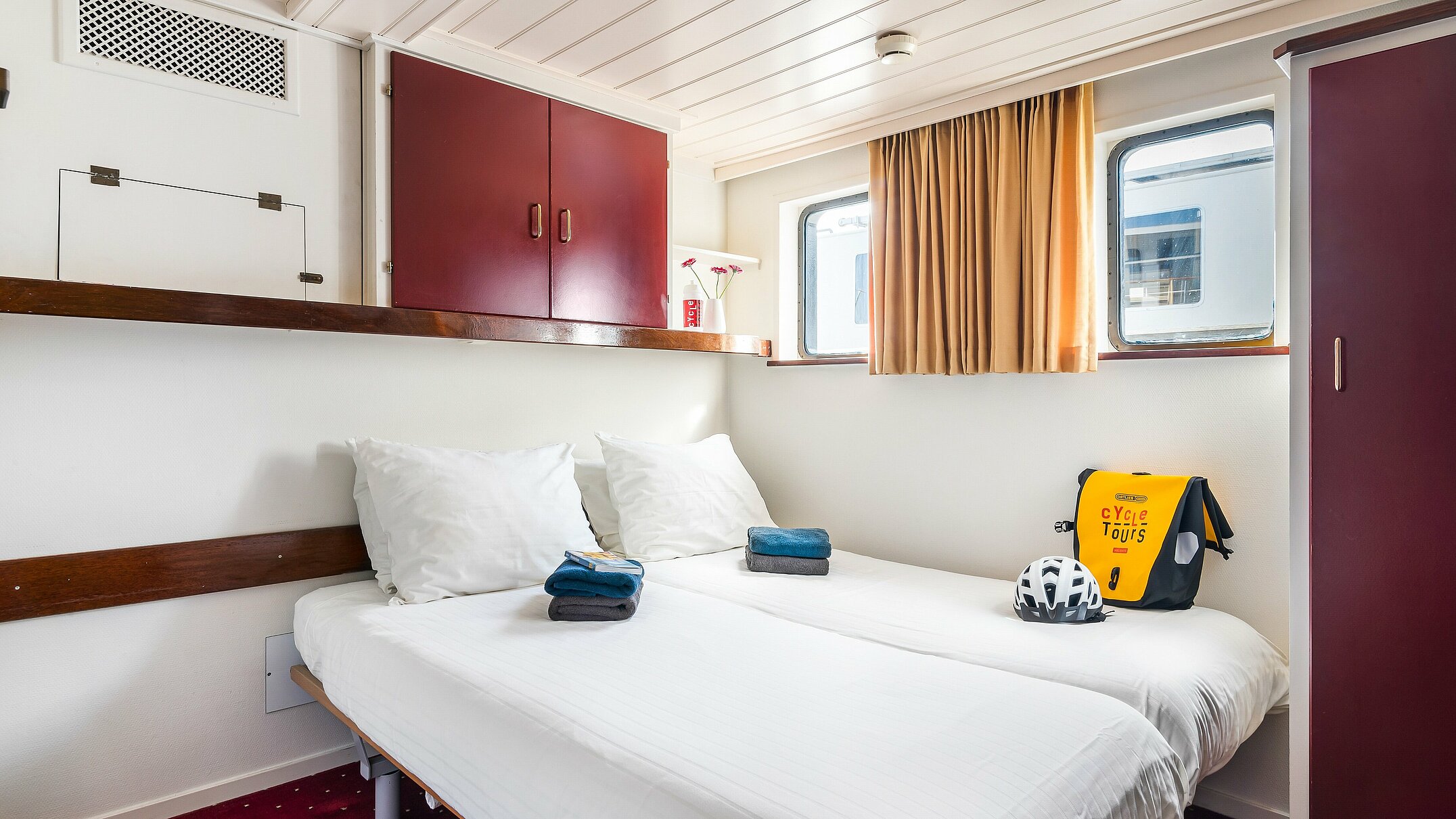 Cycletours Holidays Barges Sailing Home Twin Cabin Beds Combined